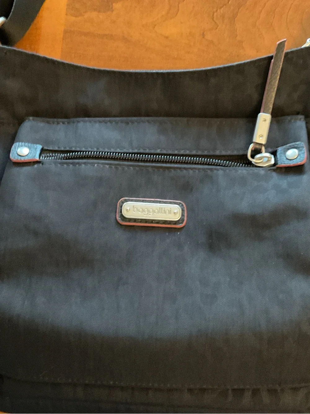 Baggallini Black Crossbody Bag with Zip Wallet